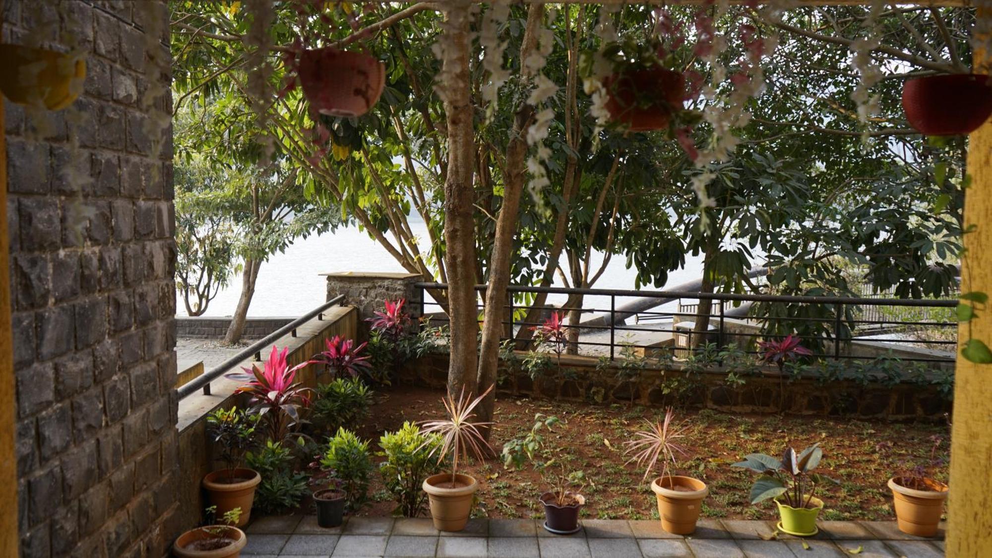 Portofino Treehouse Apartment Lavasa Ngoại thất bức ảnh
